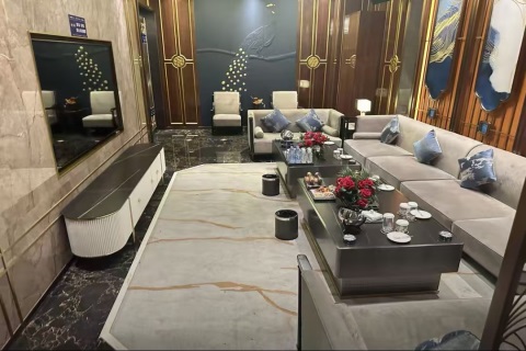 大连高端豪华夜场KTV招聘，当天结生意巨好